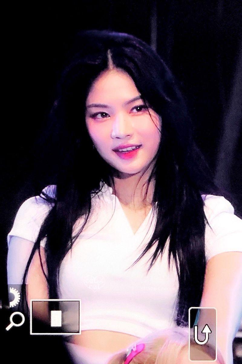 STAYC 아이사1