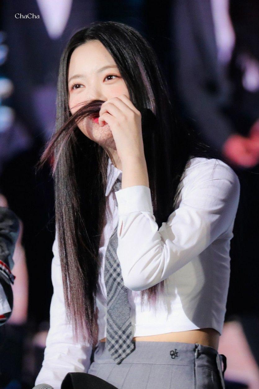 LE SSERAFIM Eunchae1