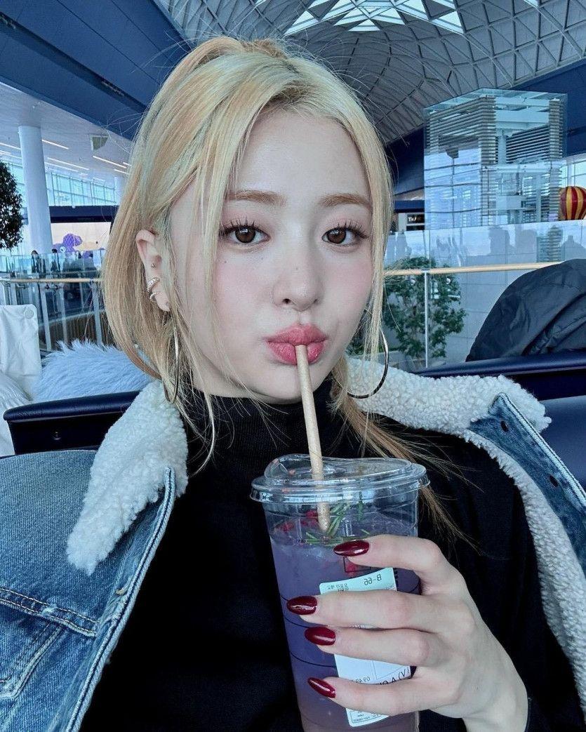 LE-SSERAFIM Yunjin1