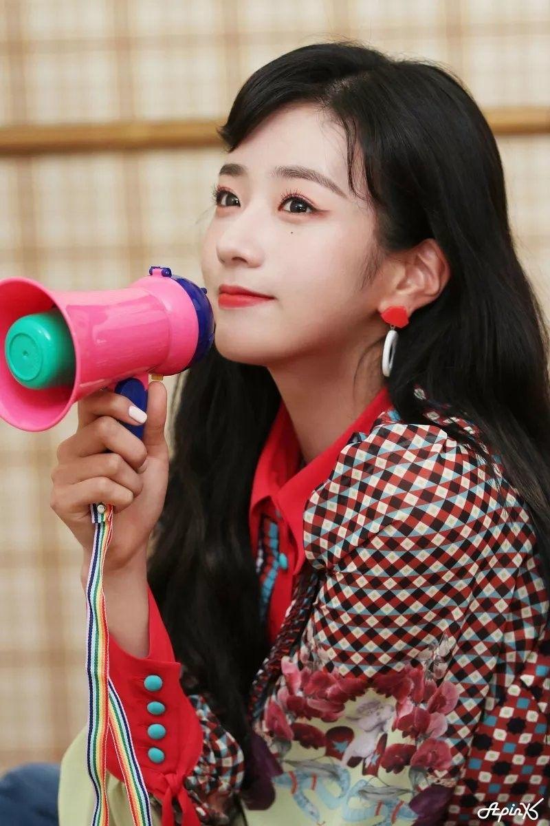 윤보미2