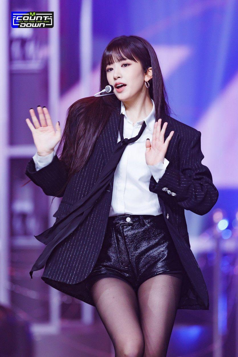 IVE YUJIN1