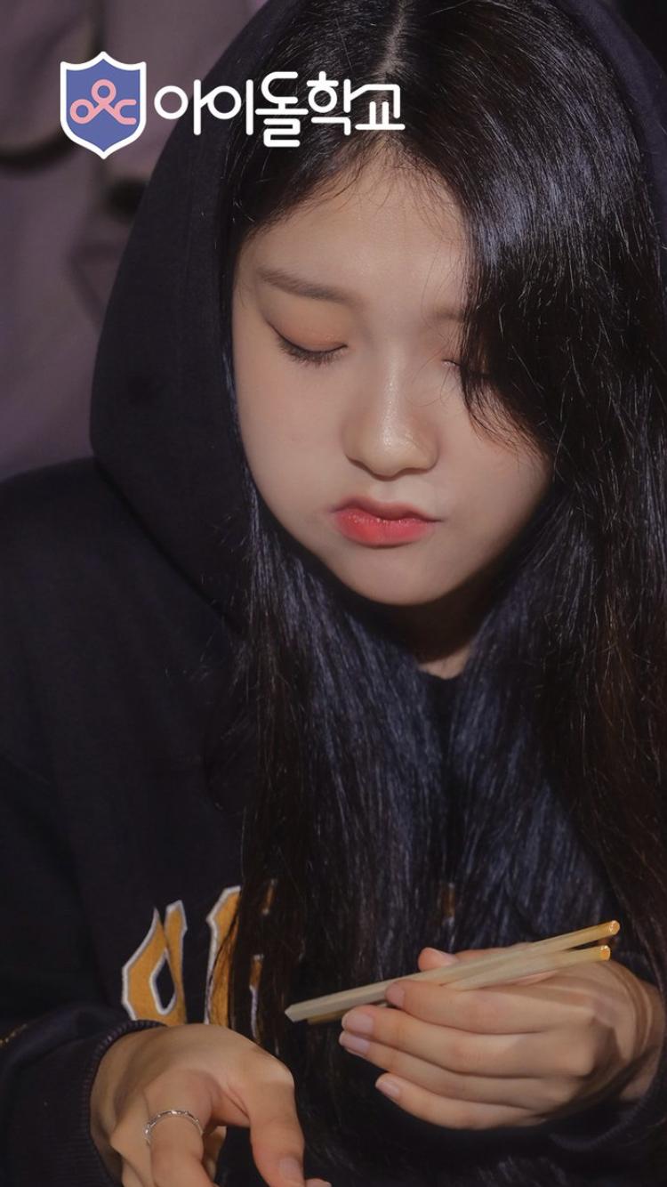 FROMIS9 Lee Seo Yeon1