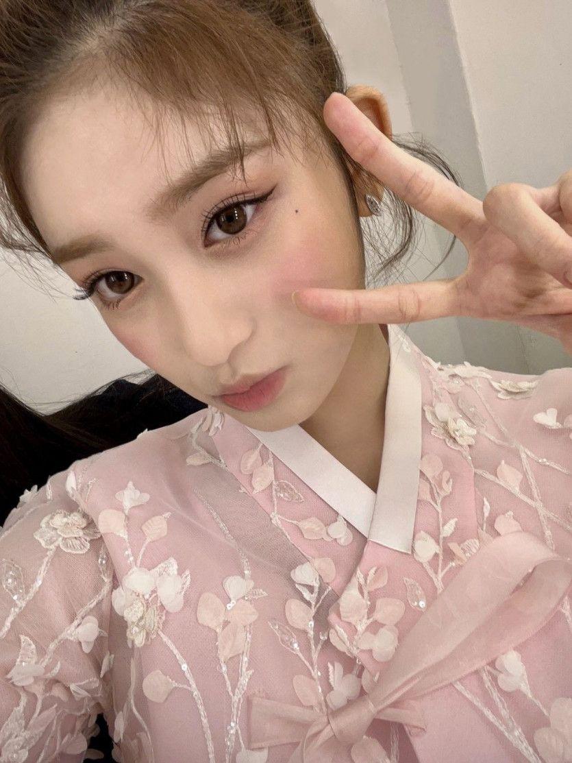 IVE LEESEO2