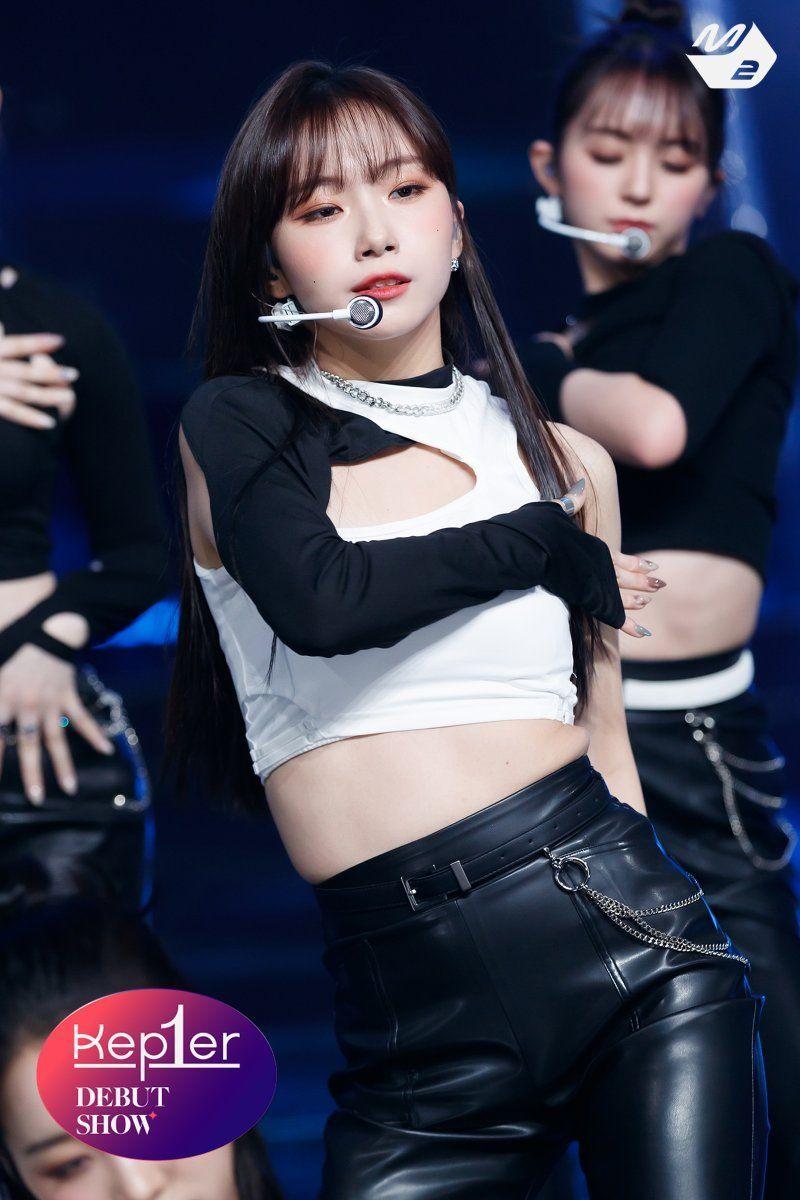 Kep1er Youngeun2
