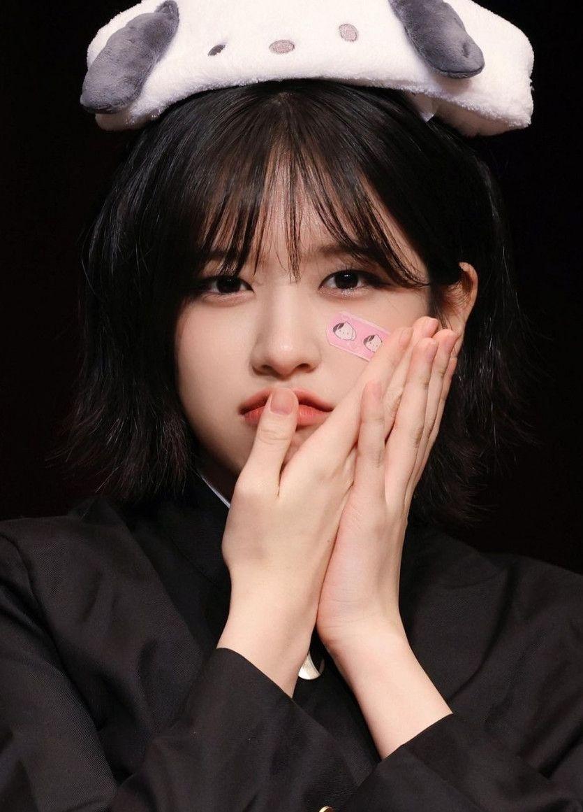 안유진1