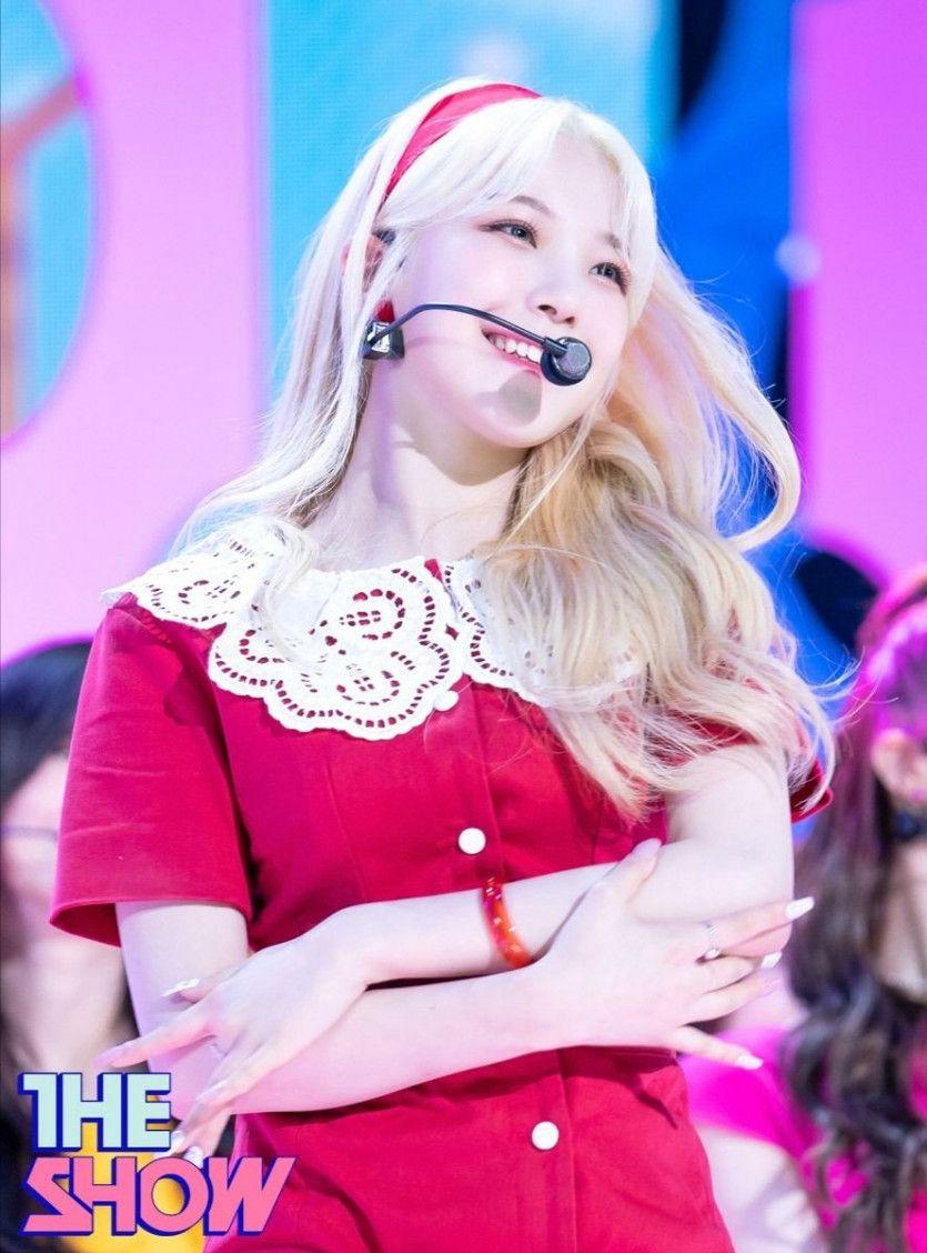 프로미스나인 백지헌1