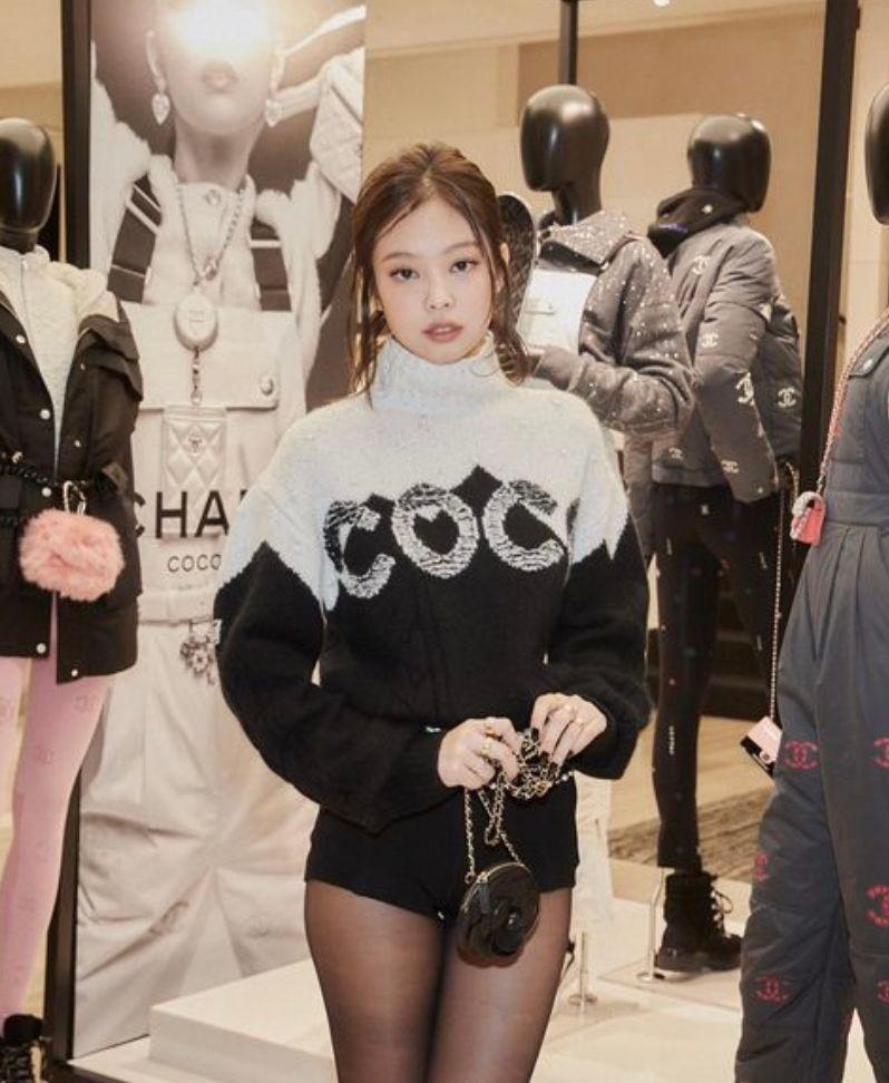 BLACKPINK JENNIE0