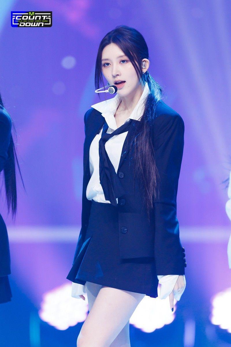IVE KIM GAEUL2