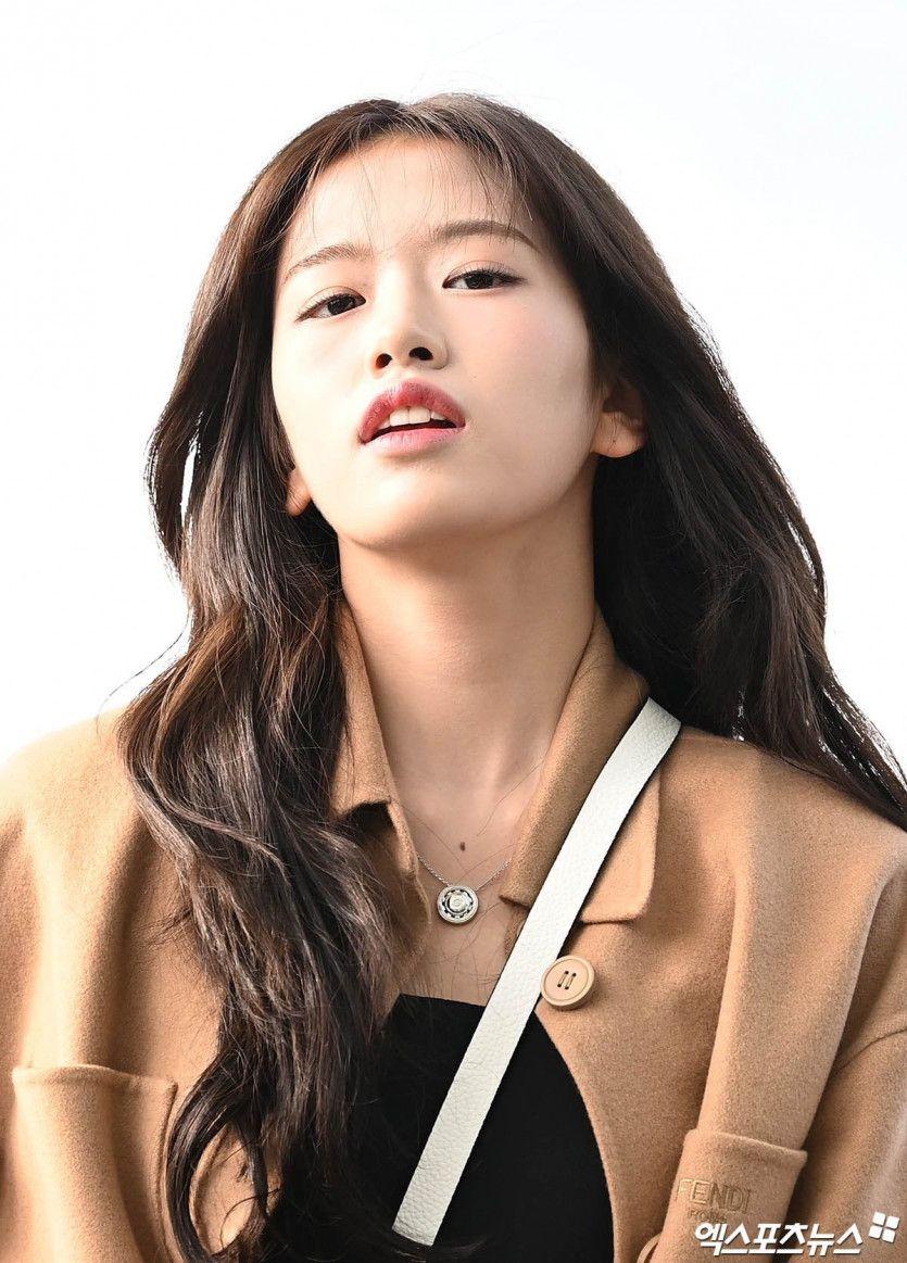 IVE YUJIN0
