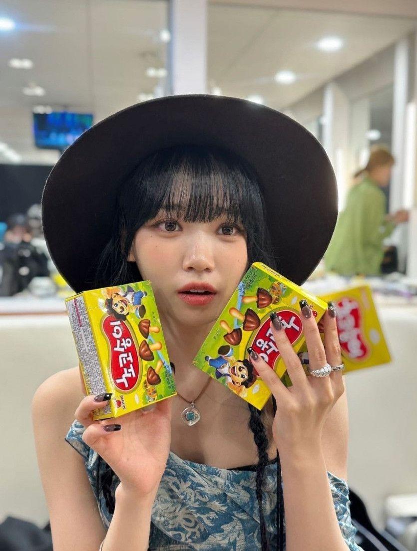 LE SSERAFIM CHAEWON0