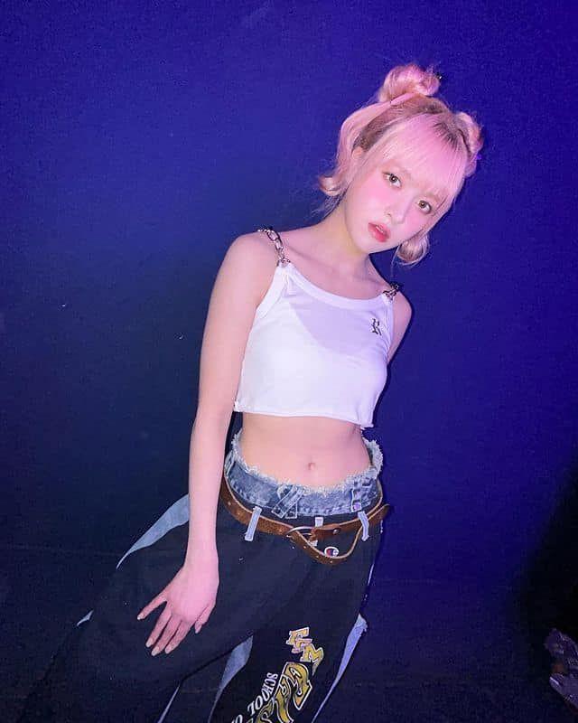 NMIXX Lily1