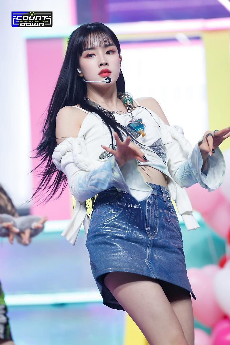 STAYC 윤1
