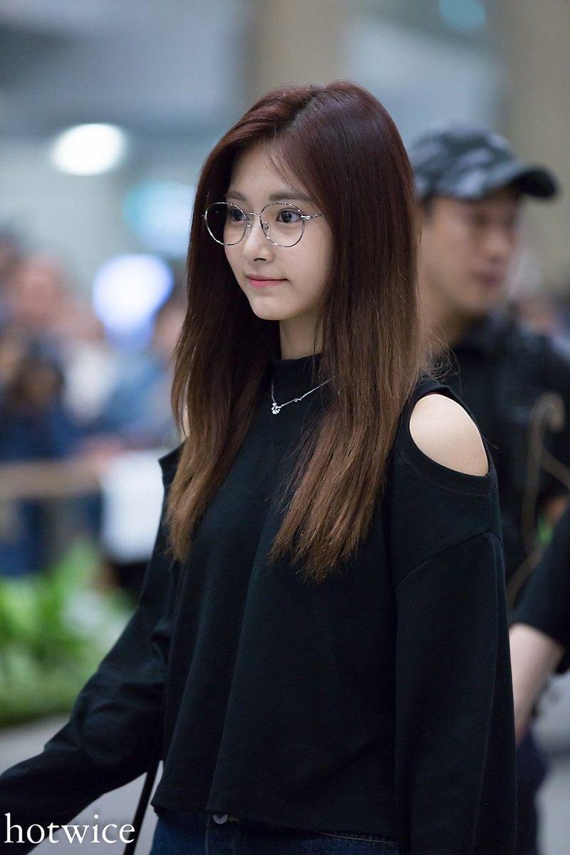 TWICE TZUYU2