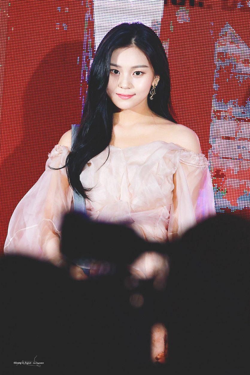 여자친구 엄지.jpg5
