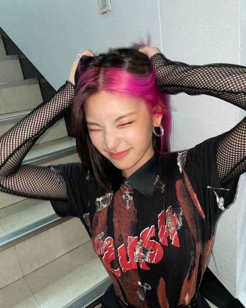 계단에 예지가 있지0