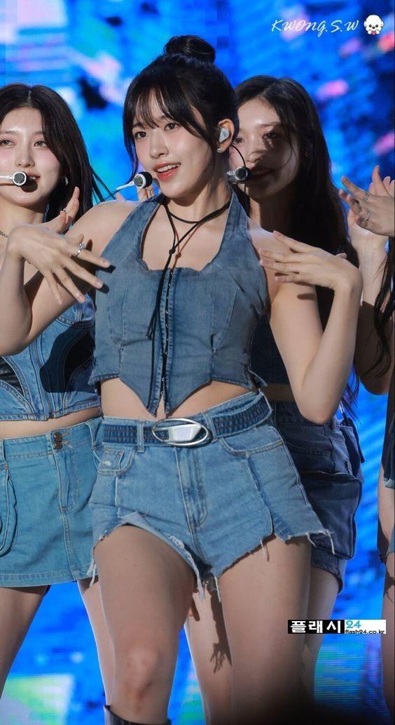 안유진0