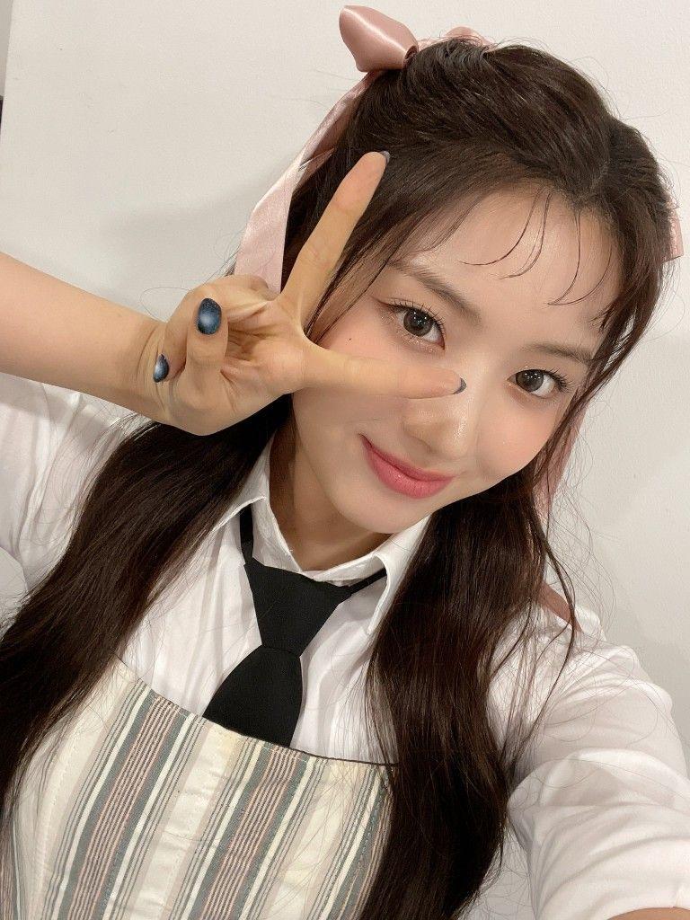 NMIXX jiwoo1