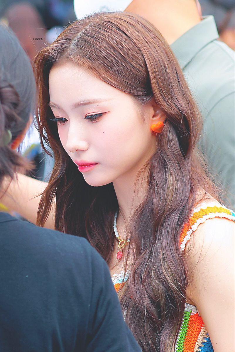 KEP1ER YOUNGEUN1
