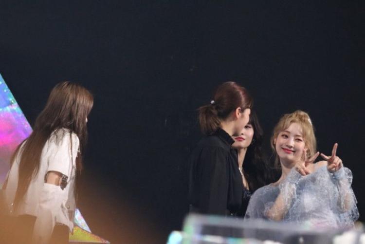 트와이스 정연이를 흉내내는 다현1