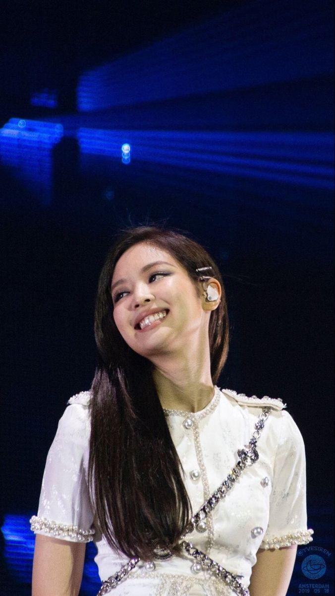 BLACKPINK JENNIE2