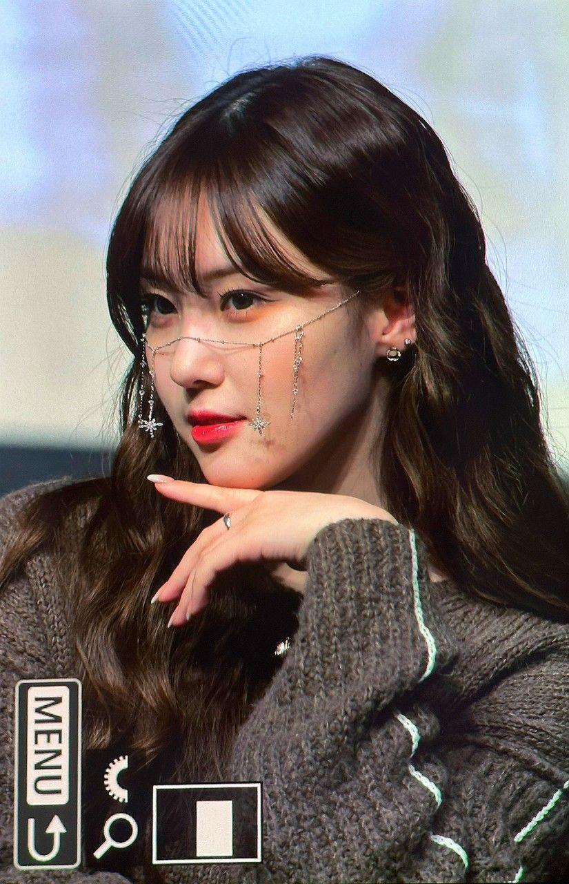 Kep1er Chaehyun1