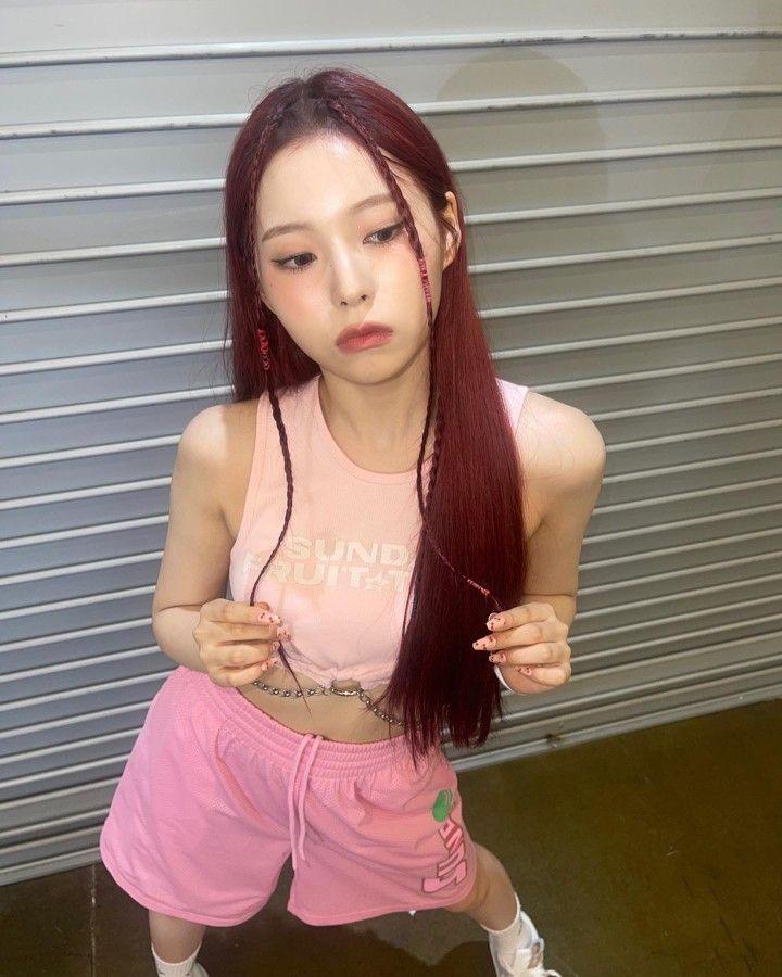 NMIXX KYUJIN0