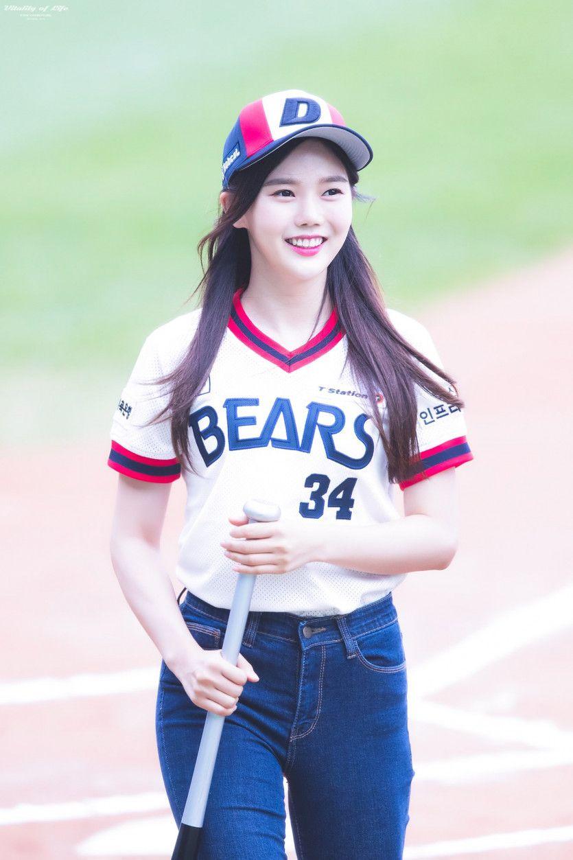 오마이걸 시구 비니 & 시타 효정 (고/6p)2
