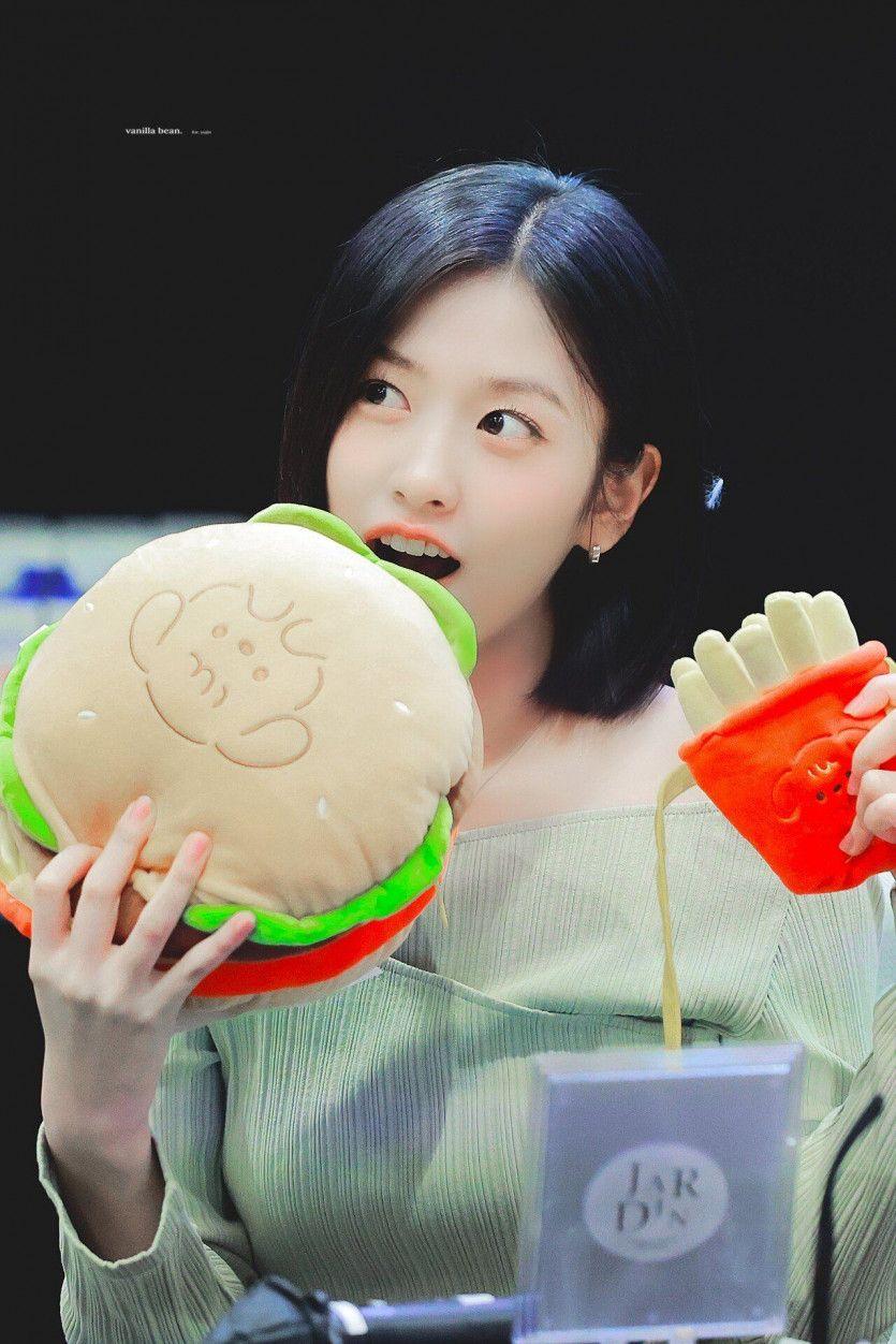 안유진0