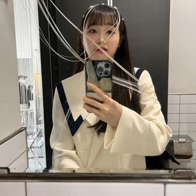 셀카찍는 츄1