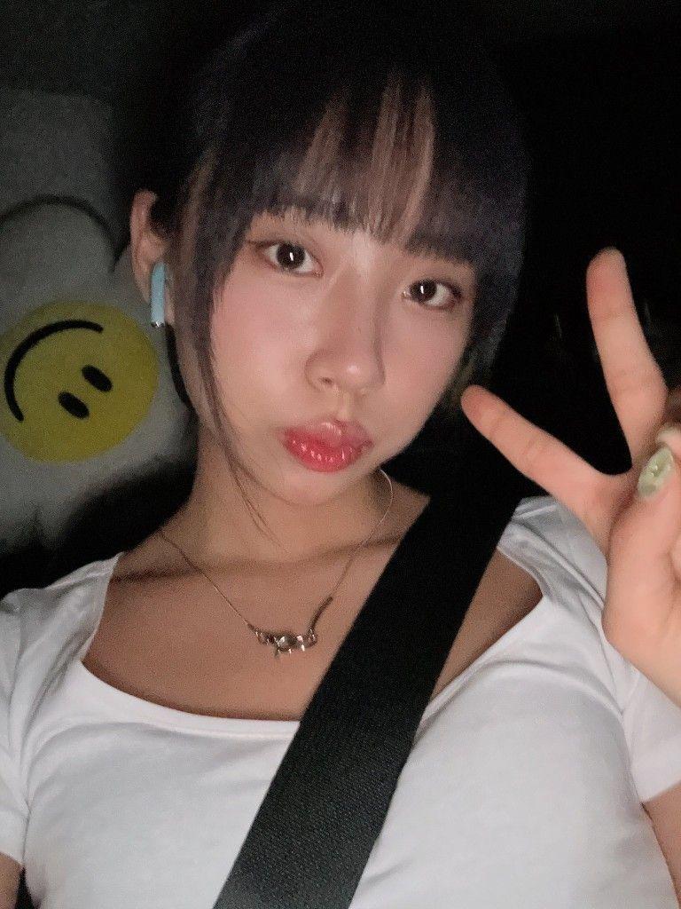Purple kiss 도시3