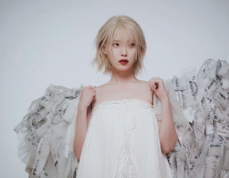 아이유0