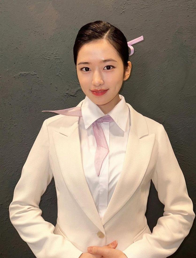 안유진1