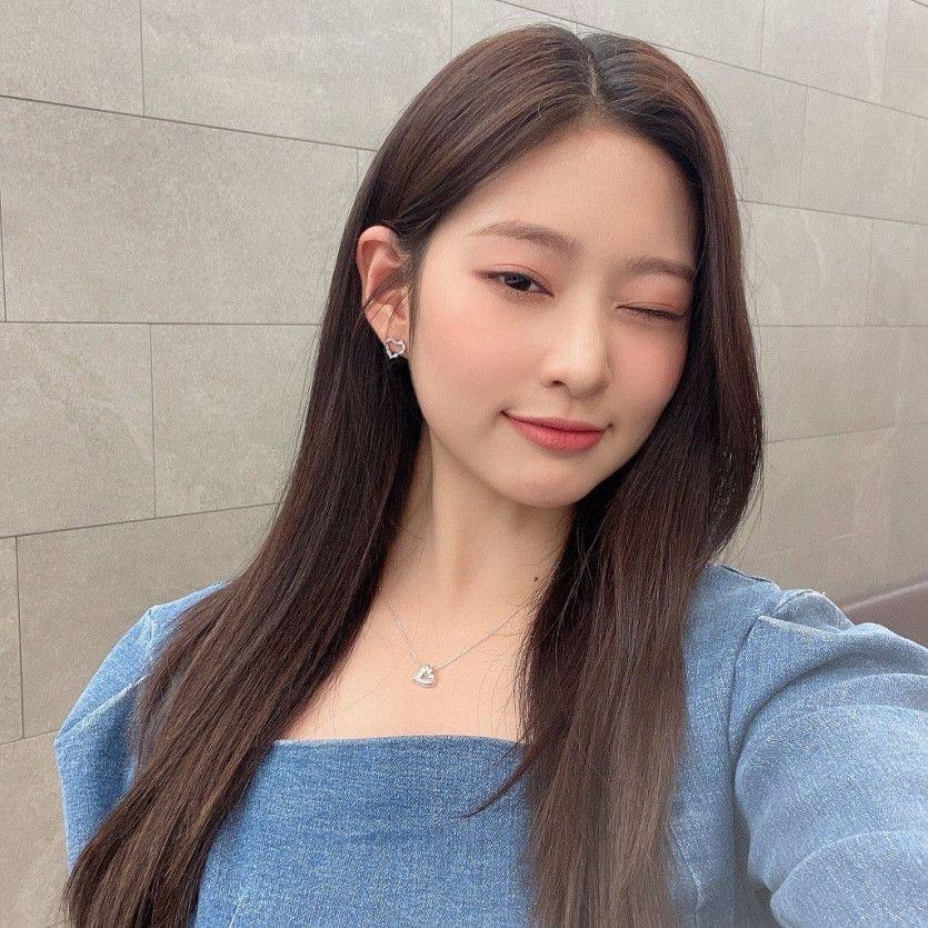 Kim Minju4