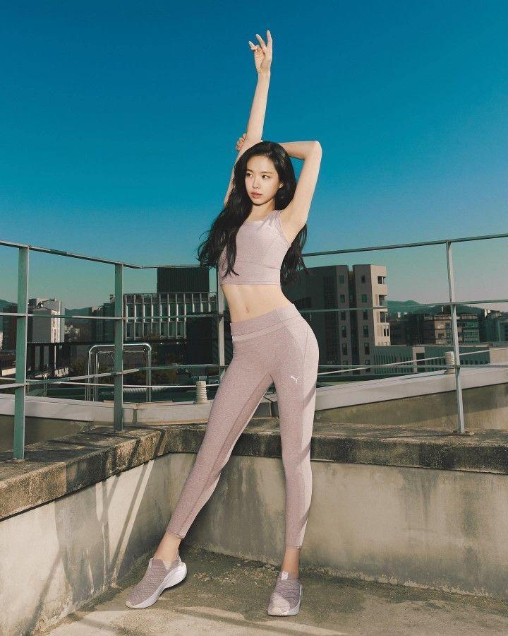 손나은1