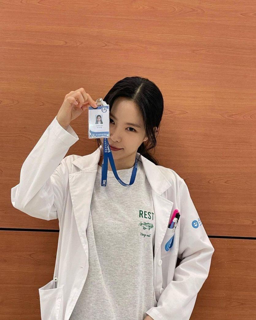 손나은3