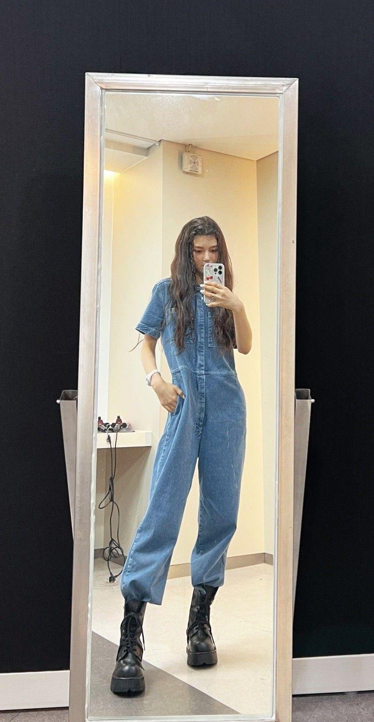 NEW JEANS  DANIELLE0