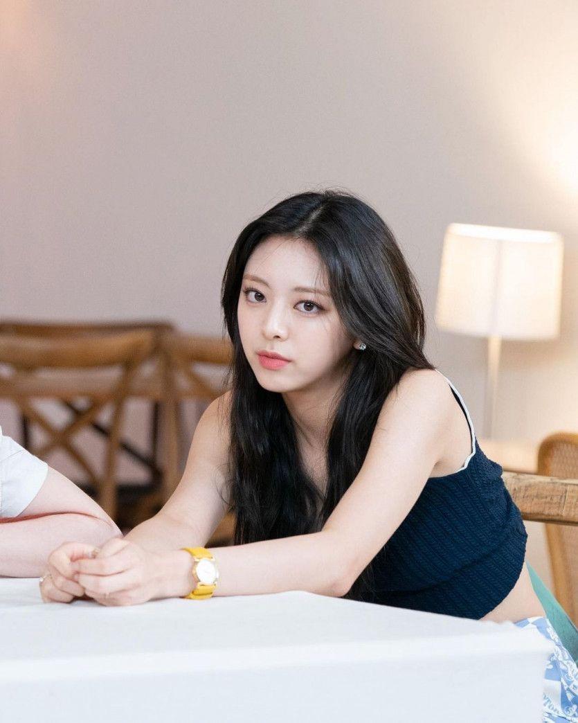 ITZY 유나4