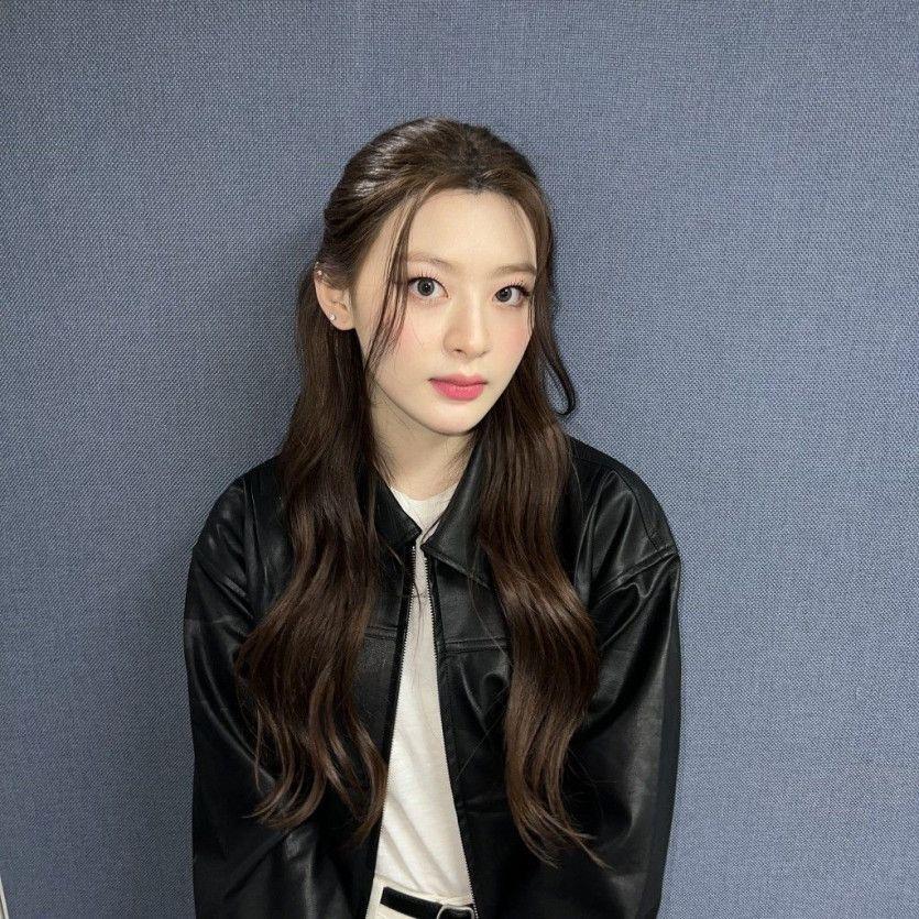 스테이씨 윤세은1