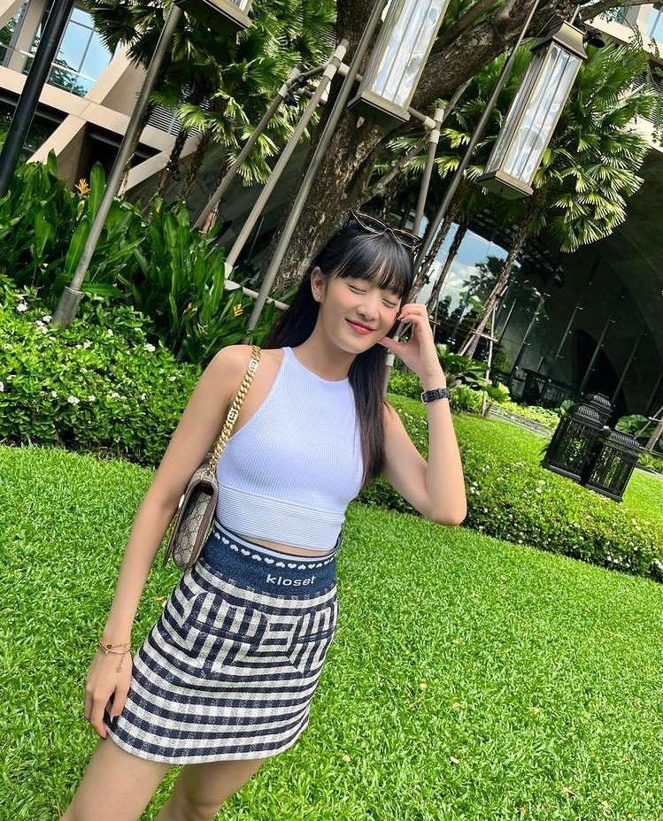 (G)I-DLE__Minnie1