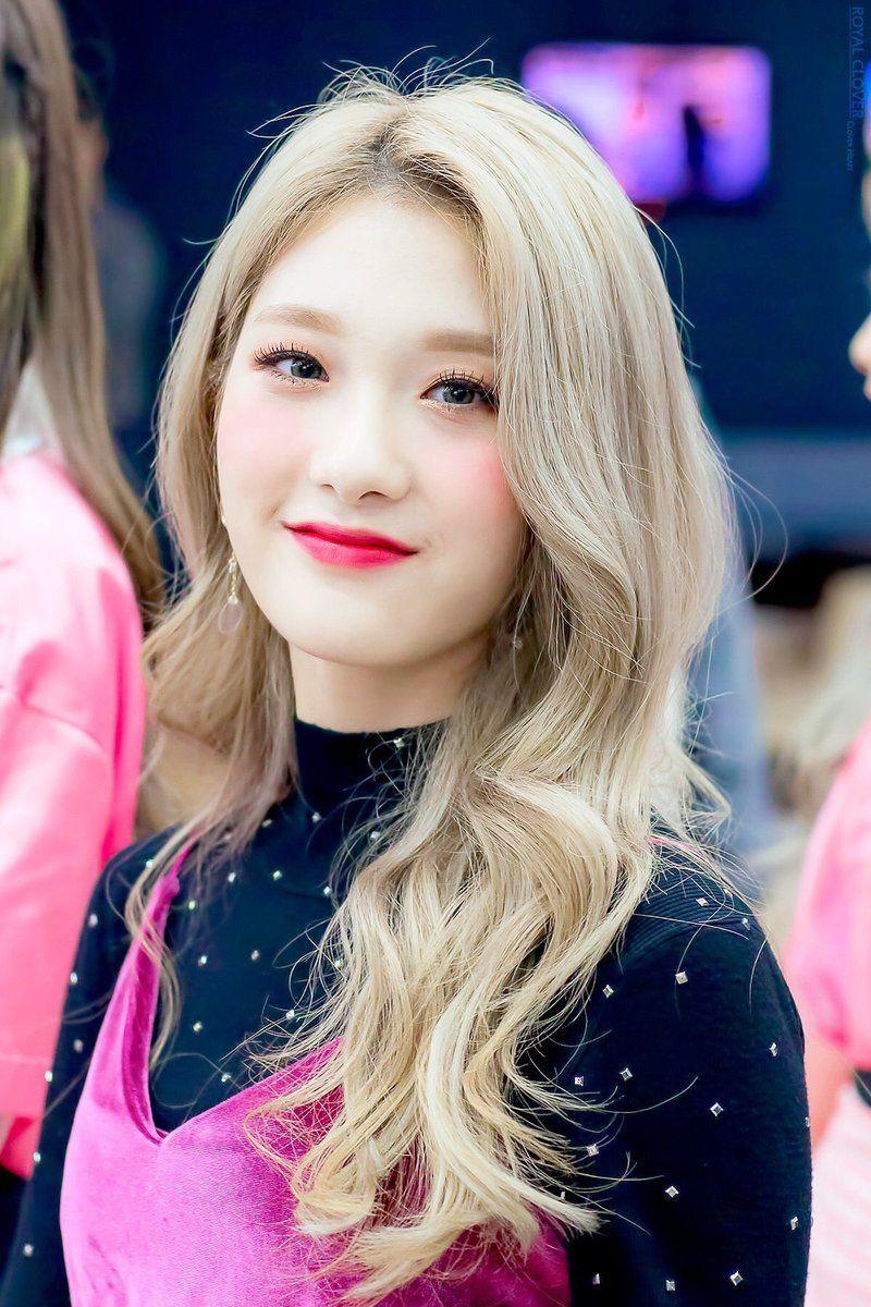 FROMIS9 Lee Seo Yeon2