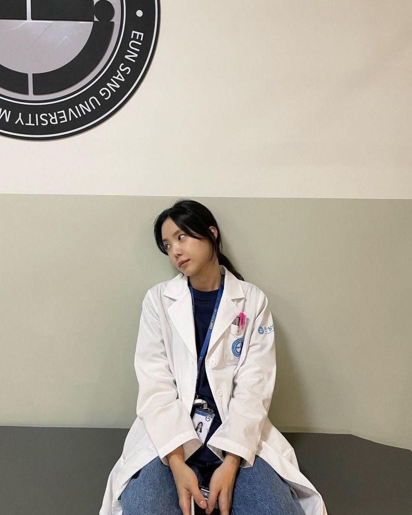 손나은2