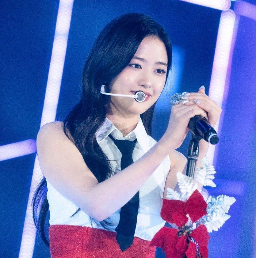 IVE yujin1