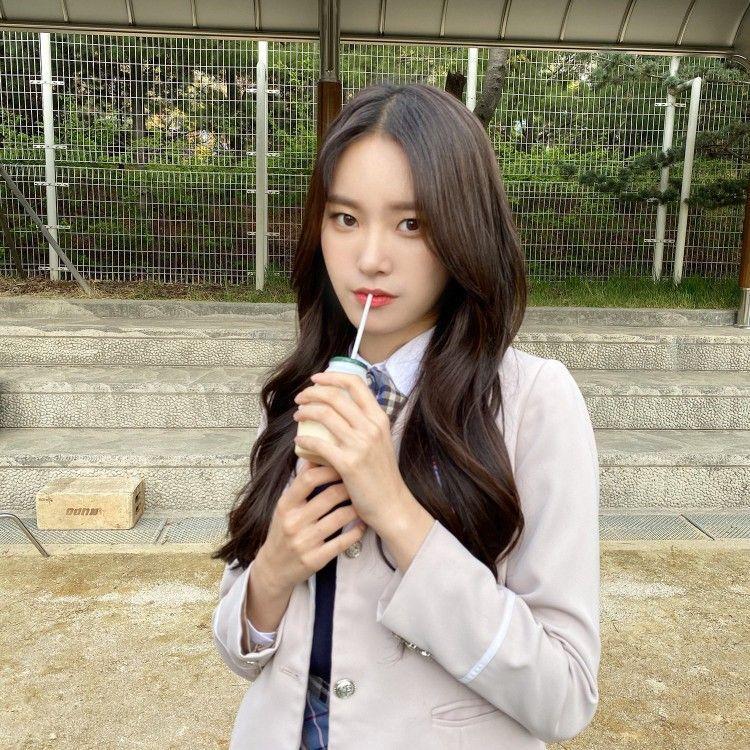 WEEEKLY Ji Min3