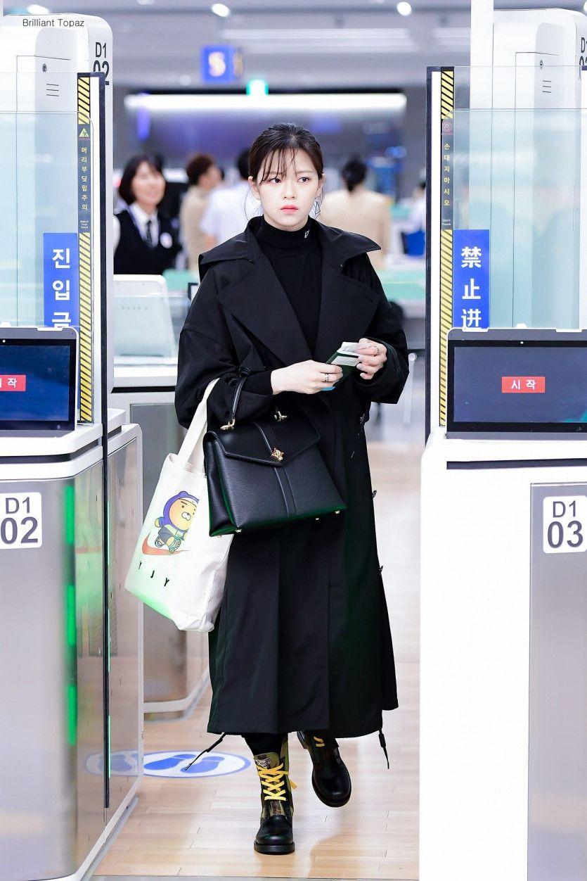 TWICE JEONGYEON1