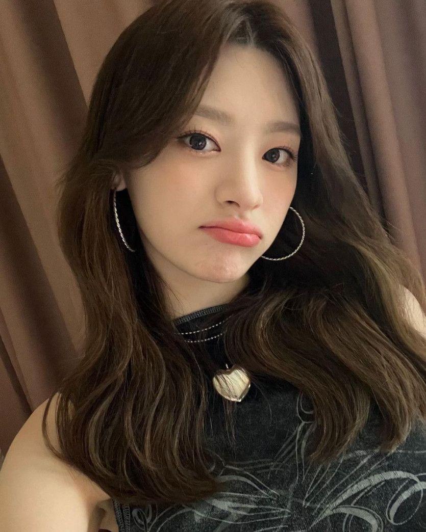 STAYC SIEUN1