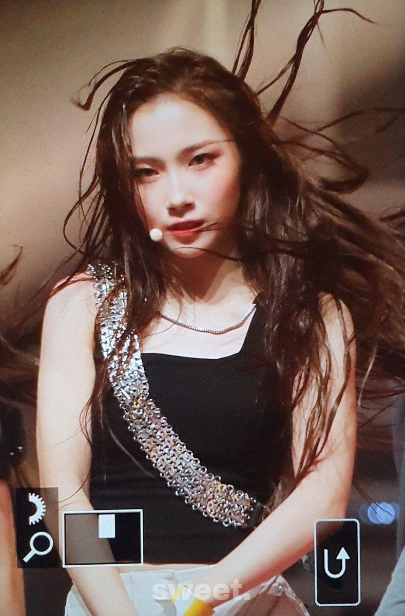 Kep1er Youngeun2