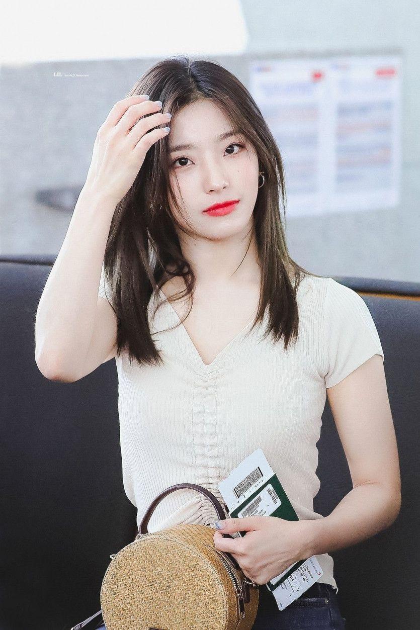 프로미스나인 이새롬1