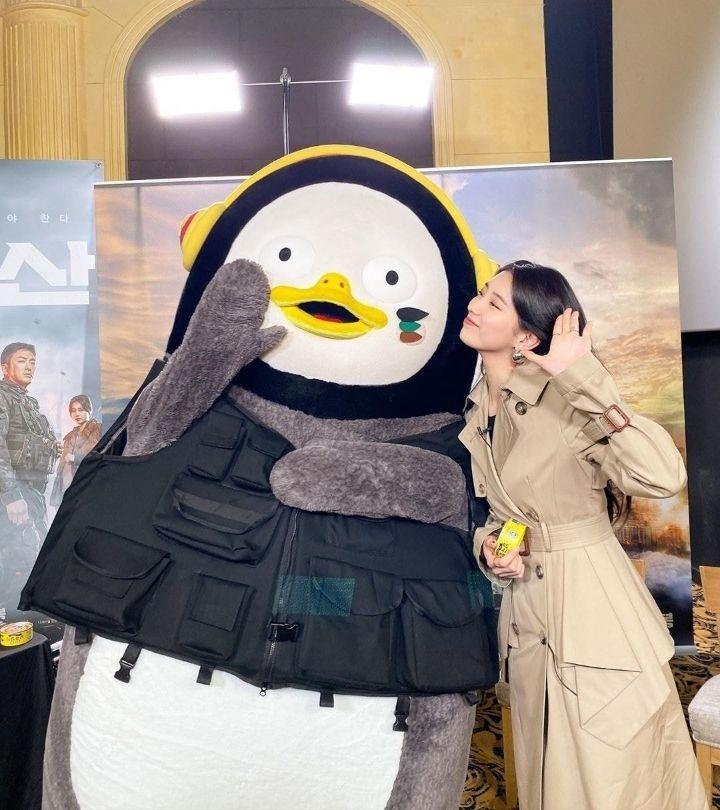 수지 피셜 펭수 실물 본 소감2