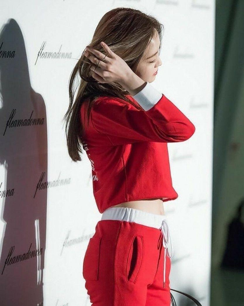 Son Na Eun3