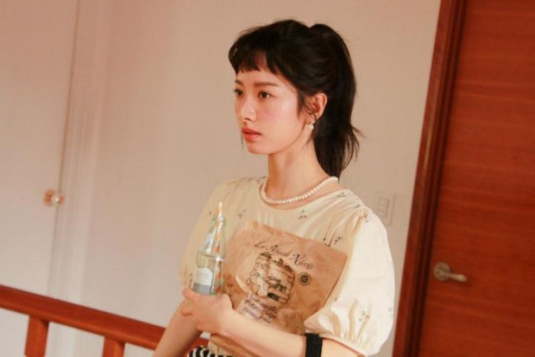 우주소녀 보나 락피쉬 웨더웨어 비하인드 컷5